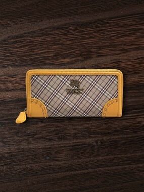 BURBERRY Blue Label Nova Check Yellow Leather Zip Around Wallet Japan Exclusive